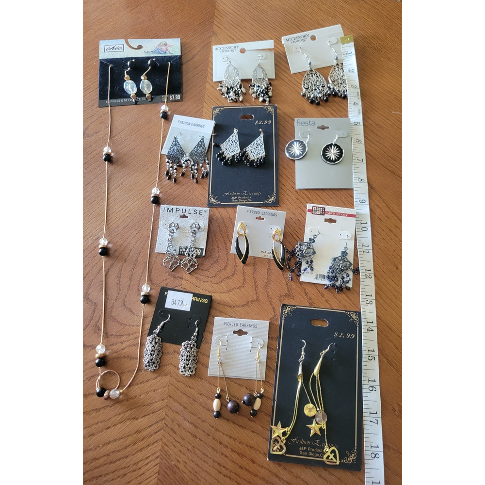 Vintage 90s Y2K‎ Earrings 12 Lot Bundle Dangle Whimsigoth Boho Celestial Goth - Picture 2 of 9